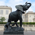 China outdoor life size garden bronze elephant sculptures statues for sale